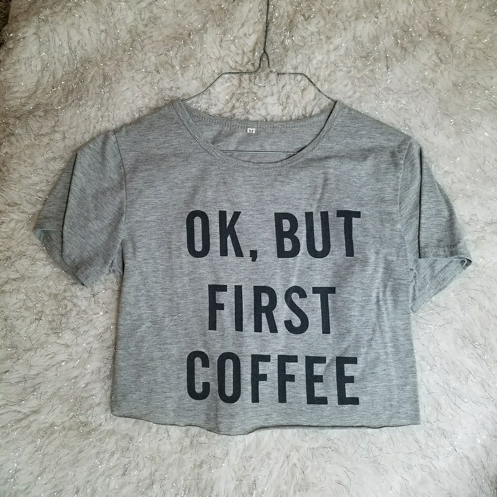 Gray cropped tee